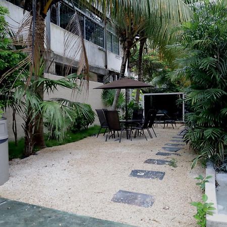 Hc International By R&T Hotel Cancun Exterior photo