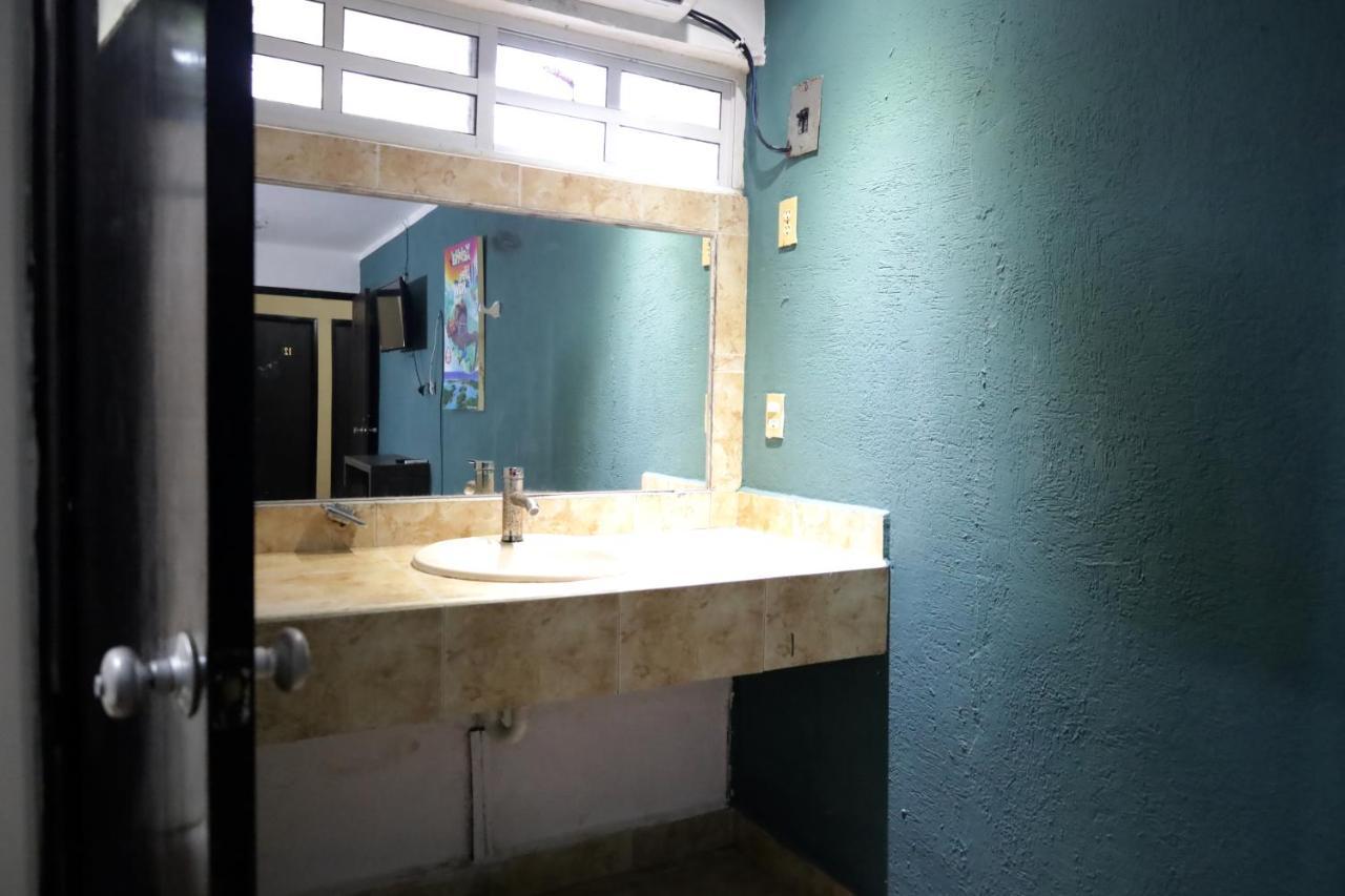 Hc International By R&T Hotel Cancun Exterior photo